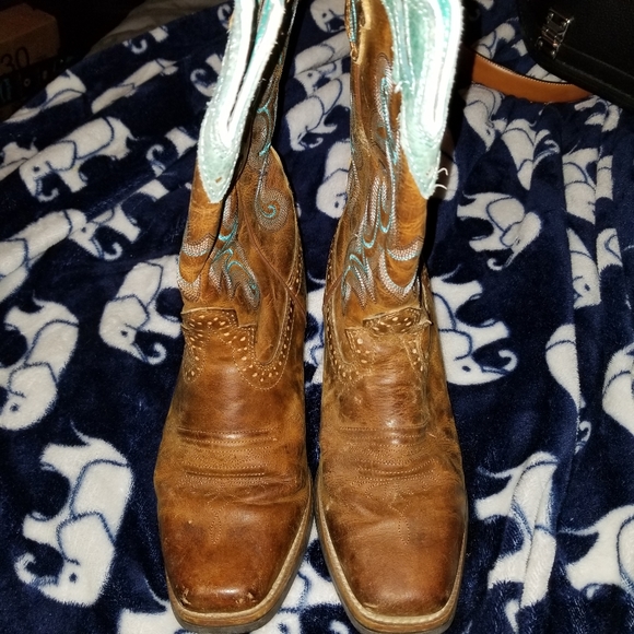 Justin Boots - Picture 6 of 11